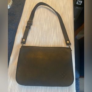 PATRICIA NASH - Vito Black Smooth-Leather Flap Crossbody/Clutch. OUTSTANDING BAG